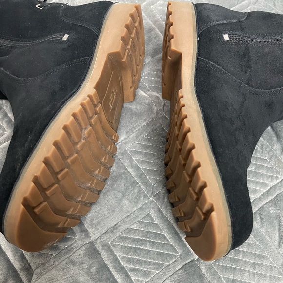 UGG Black Suede Lace Up Back Boot Size 6 - Picture 6 of 12